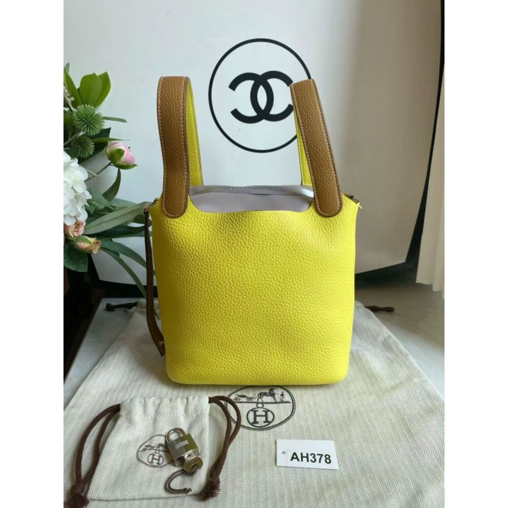 Hermès Women Pre-Loved Bag Very Good Condition